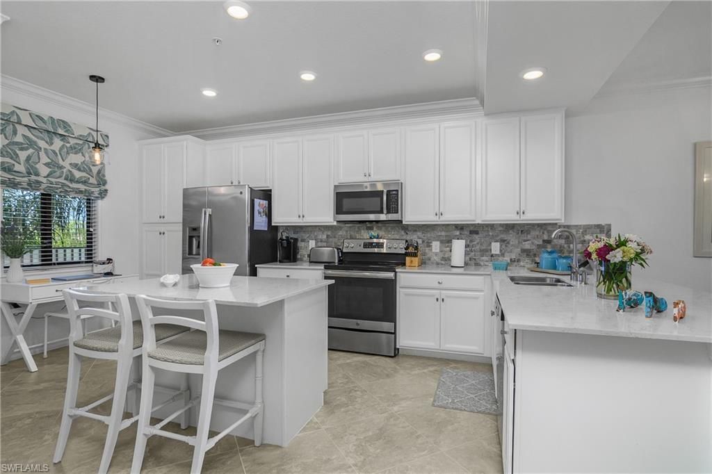 9572 Trevi Ct , Unit 5034, Naples, FL 34113 Photo