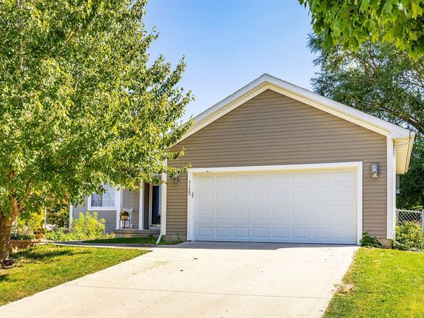 7123 SE 27th Street, Des Moines, IA 50320