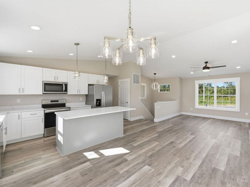 1099 Compton Road, Springfield Township, OH 45231 Photo 11