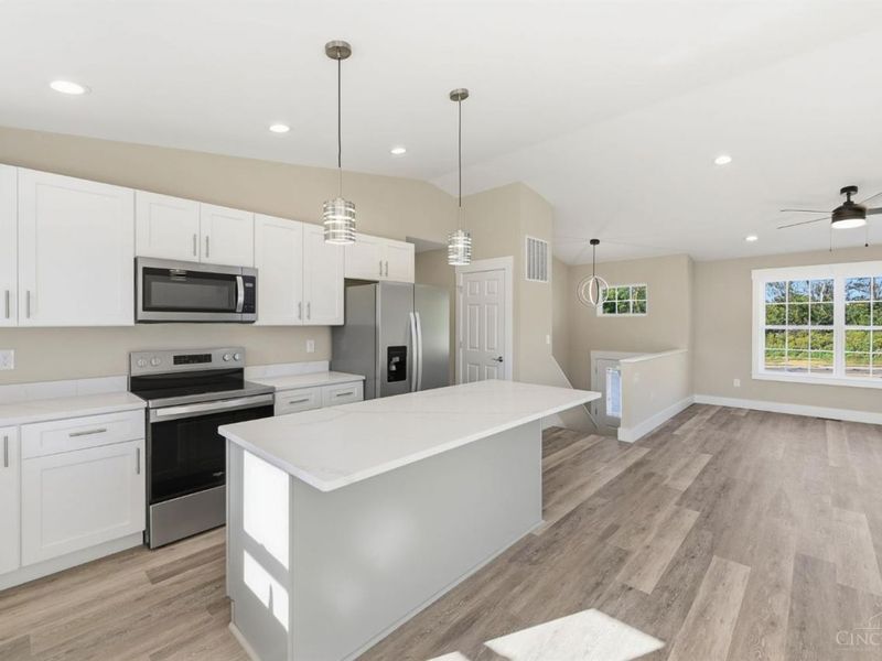1099 Compton Road, Springfield Township, OH 45231 Photo 12