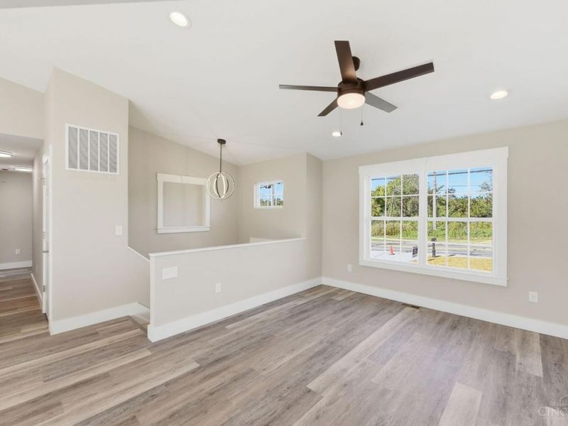 1099 Compton Road, Springfield Township, OH 45231 Photo 7