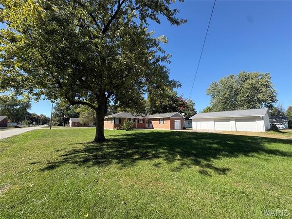 902 Prairie Street , Monroe City, MO 63456
