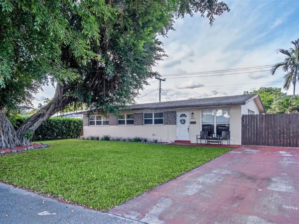 6641 Fillmore St , Hollywood, FL 33024