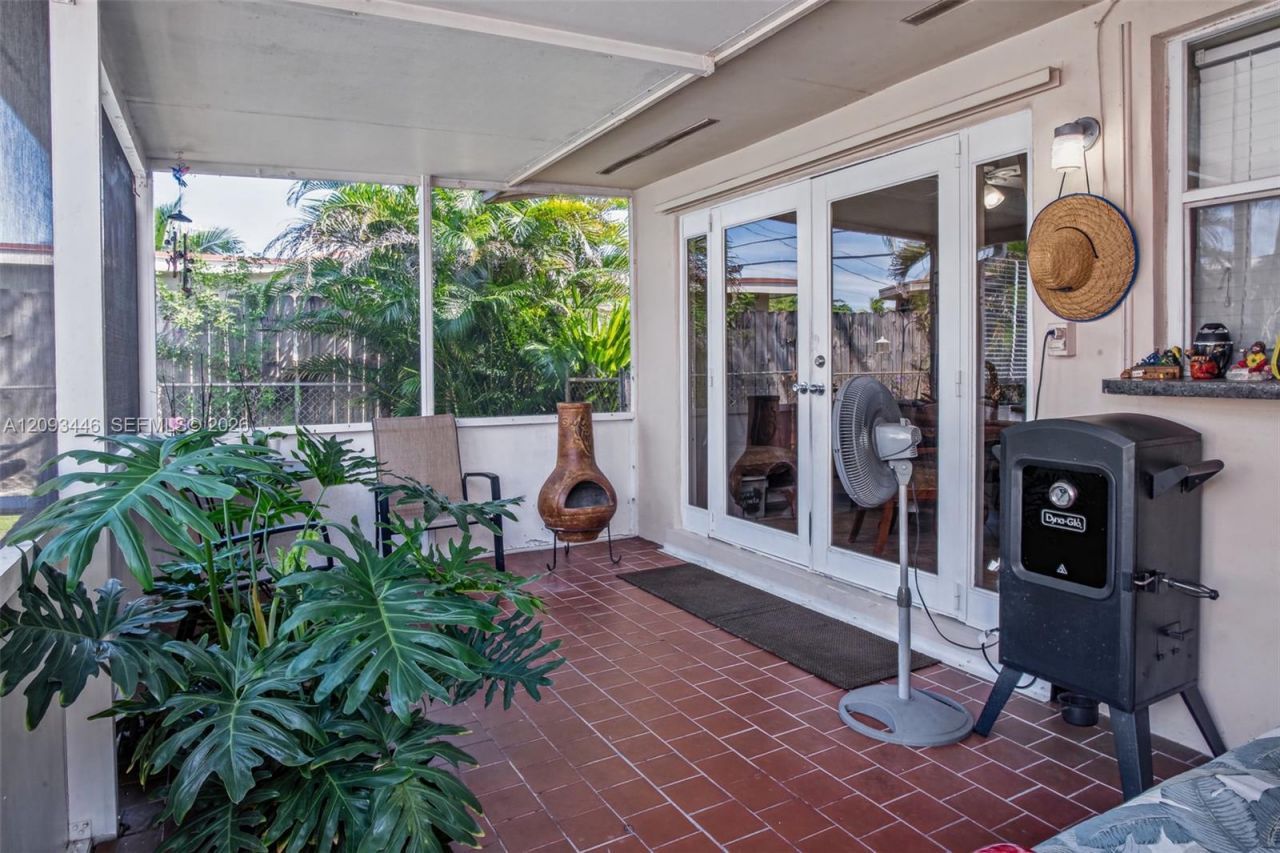 6641 Fillmore St , Hollywood, FL 33024 Photo