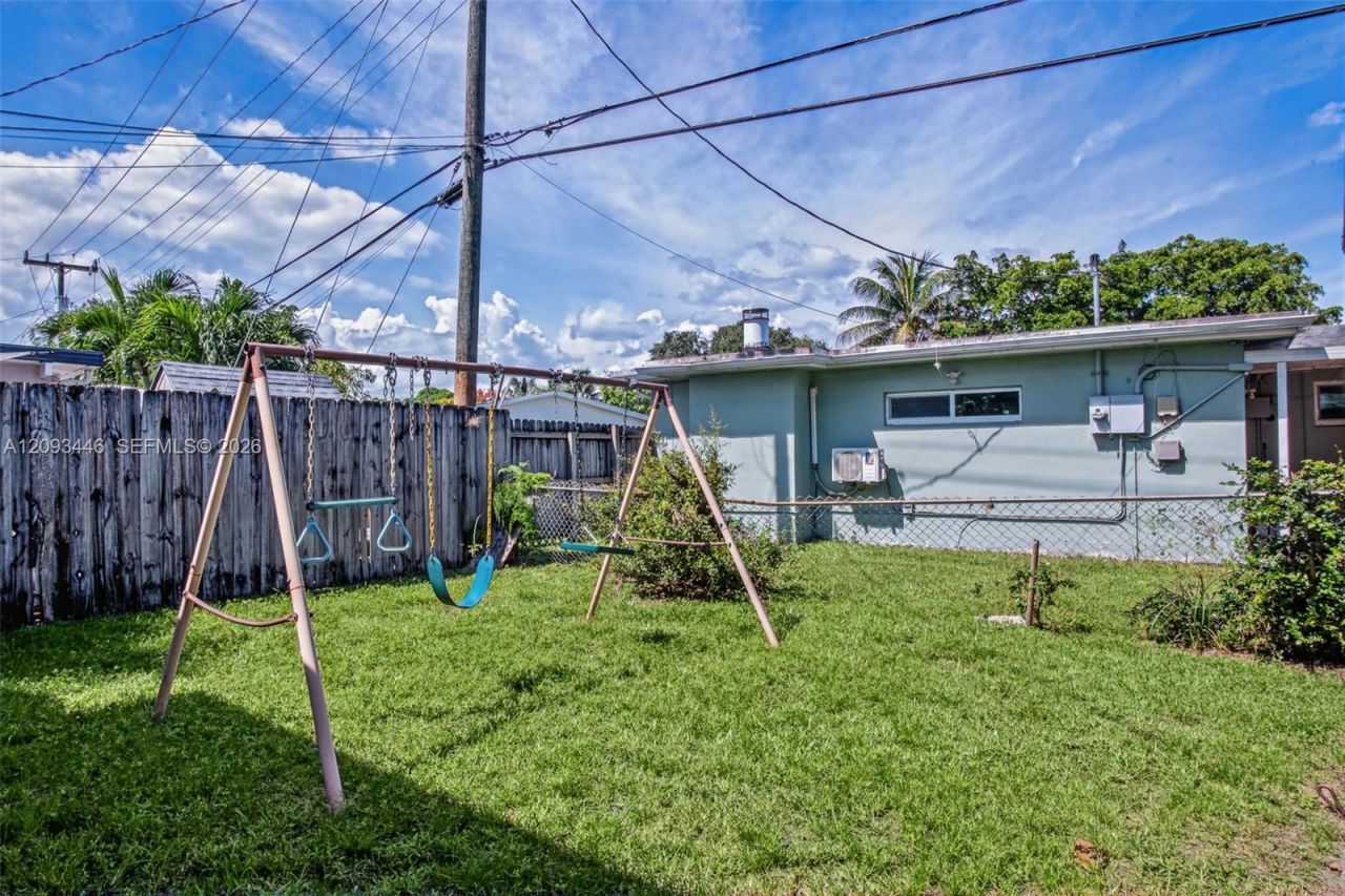 6641 Fillmore St , Hollywood, FL 33024 Photo