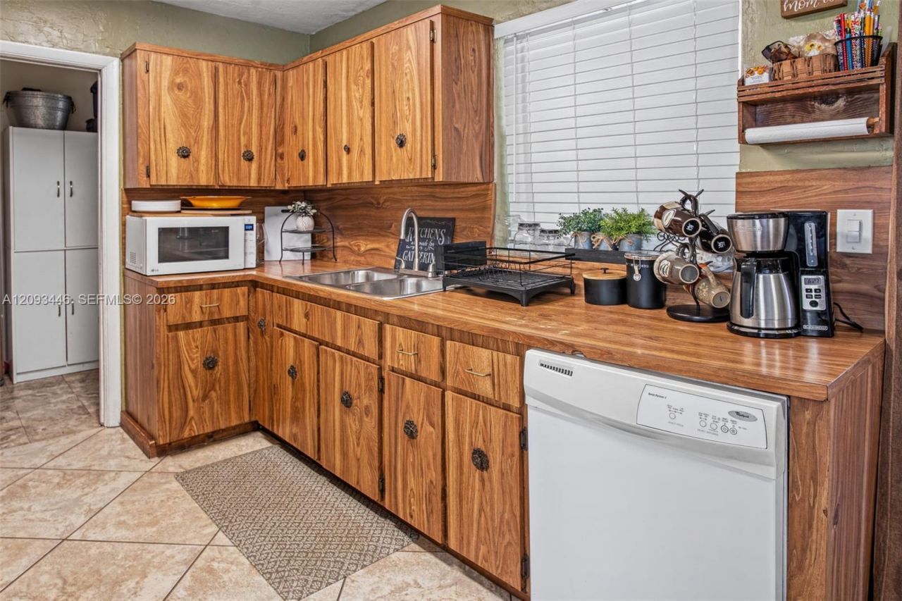 6641 Fillmore St , Hollywood, FL 33024 Photo
