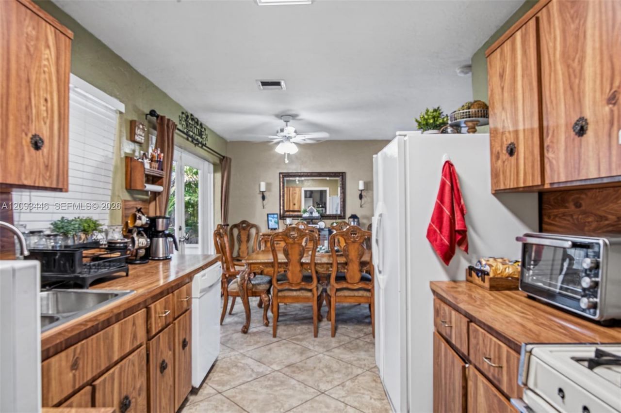 6641 Fillmore St , Hollywood, FL 33024 Photo