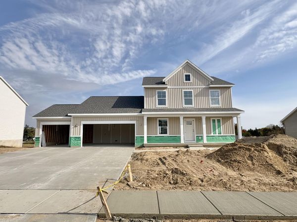 7118 Kettle Dale Avenue SE, Alto, MI 49302