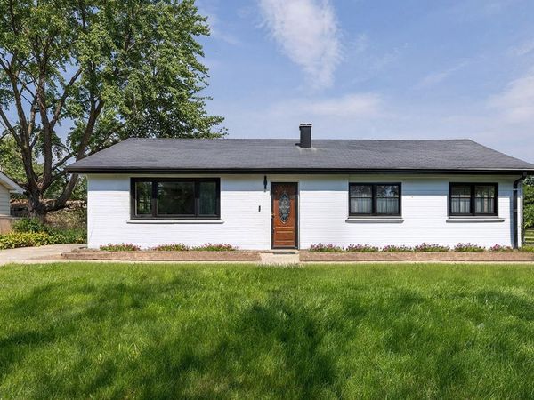 20 Maricopa Lane, Hoffman Estates, IL 60169