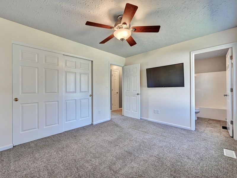 3700 Jonathan Drive, Hebron, KY 41048 Photo 12