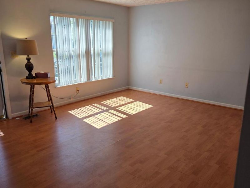 3172 El Greco Drive , Columbus, OH 43204 Photo 5