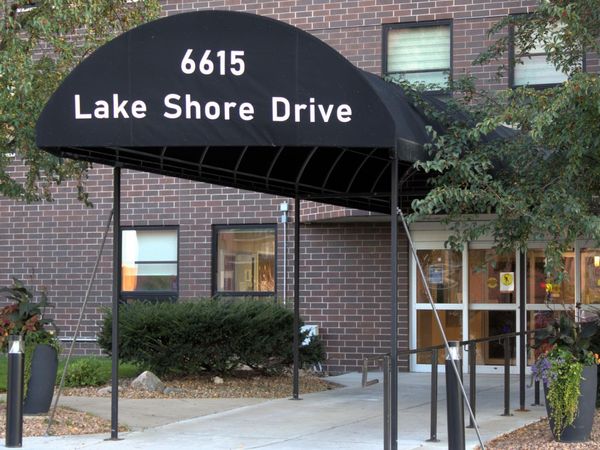 6615 Lake Shore Drive S, Unit 116, Richfield, MN 55423