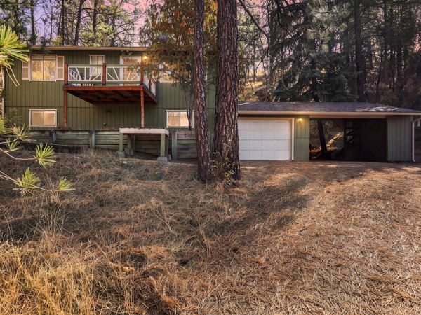 310 N Deep Creek Rd, Medical Lake, WA 99022