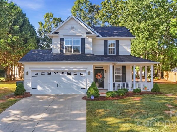 1242 Laurel Woods Drive , Gastonia, NC 28052