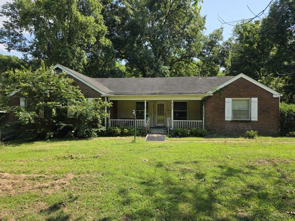 413 Moss Trl , Goodlettsville, TN 37072