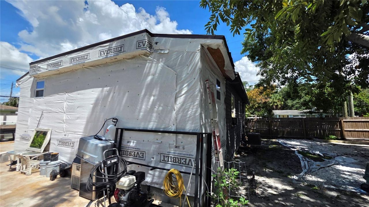 1702 26th Street W, Bradenton, FL 34205 Photo