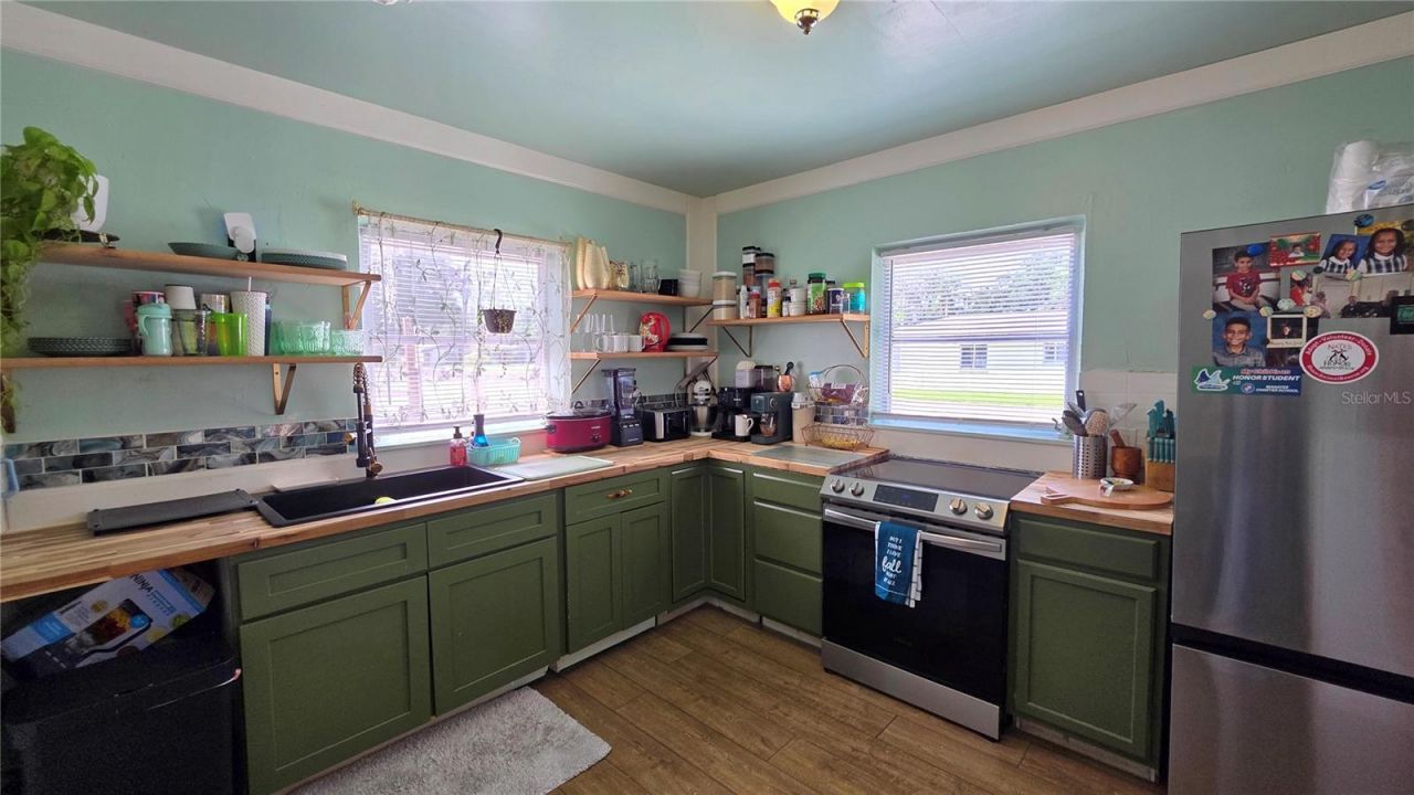 1702 26th Street W, Bradenton, FL 34205 Photo