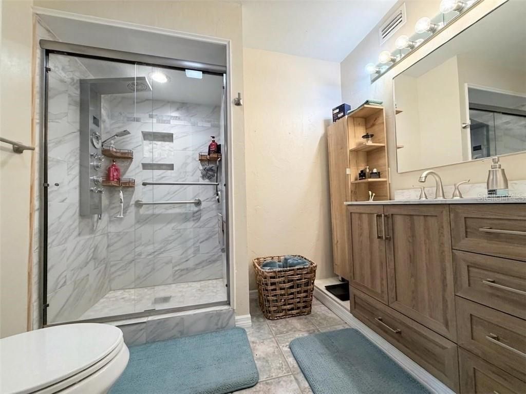 11590 N Kayak Point , Inglis, FL 34449 Photo