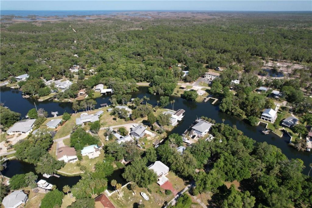 11590 N Kayak Point , Inglis, FL 34449 Photo