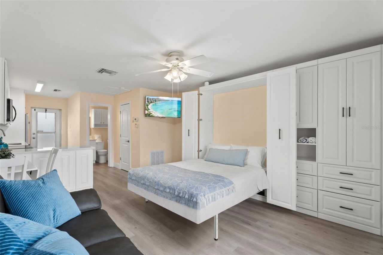 5830 Midnight Pass Road , Unit 8, Sarasota, FL 34242 Photo