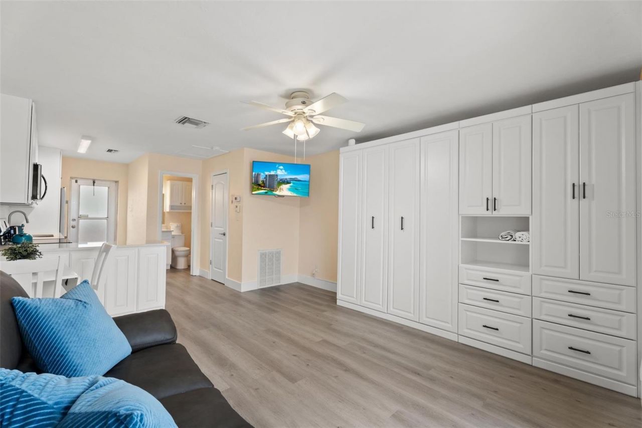 5830 Midnight Pass Road , Unit 8, Sarasota, FL 34242 Photo