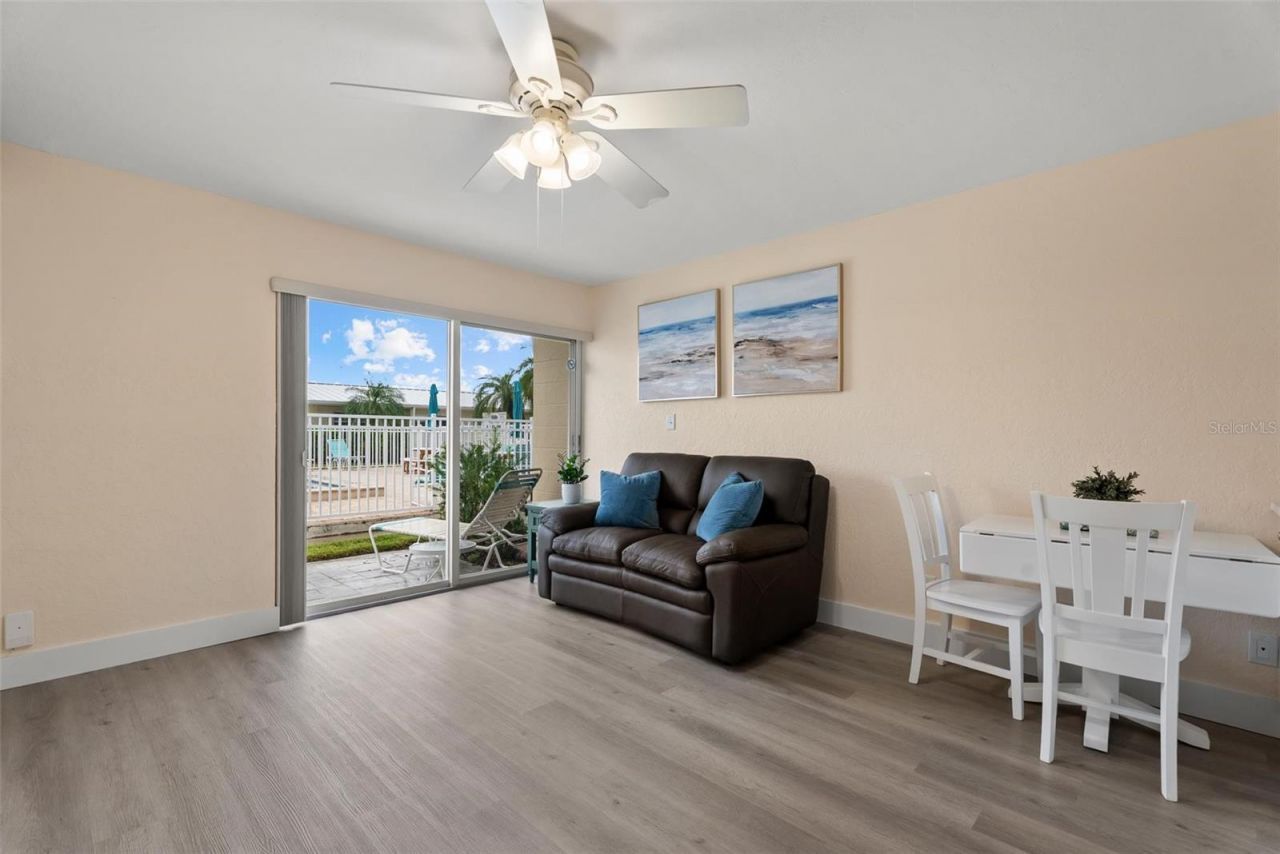 5830 Midnight Pass Road , Unit 8, Sarasota, FL 34242 Photo