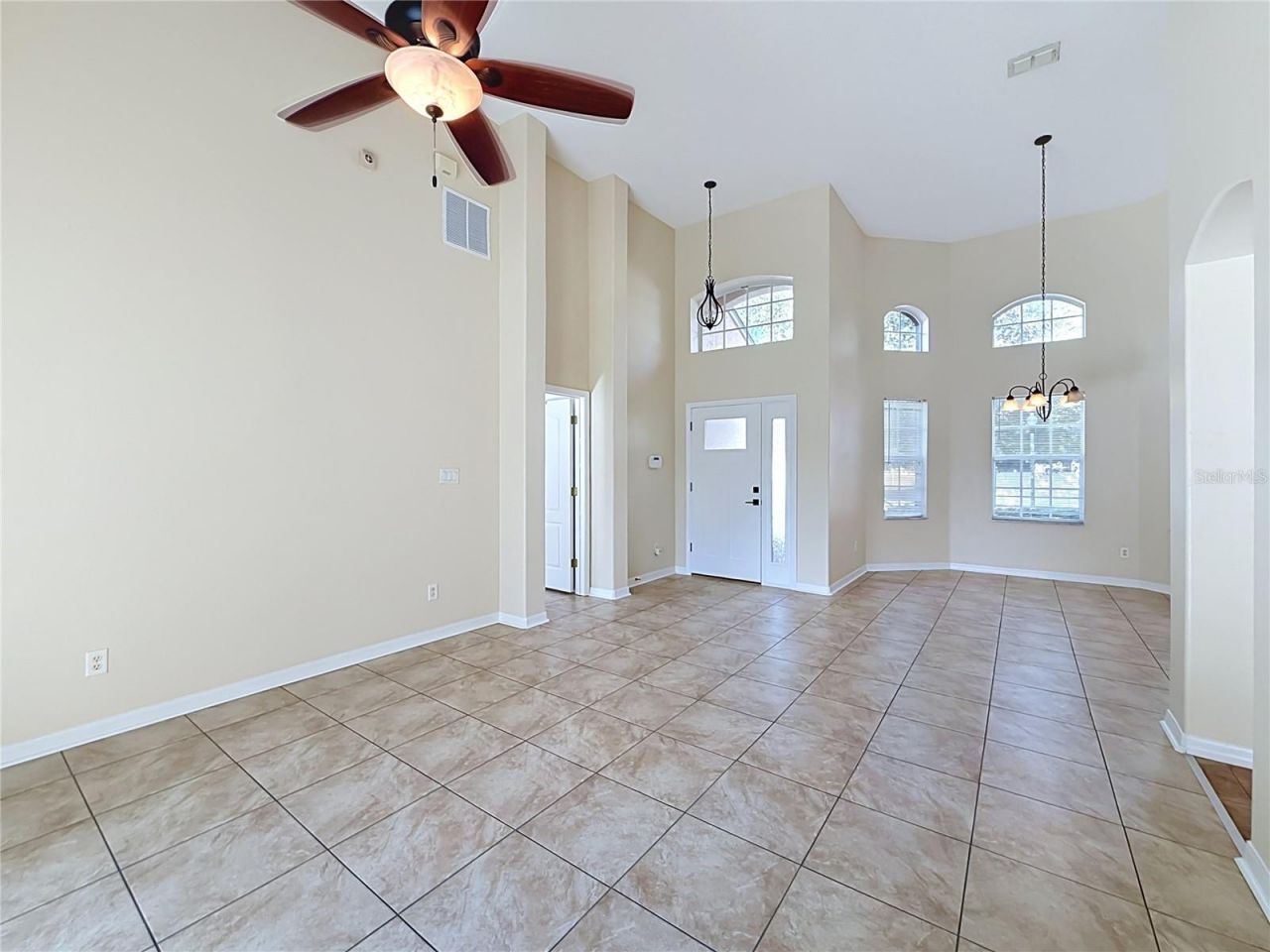 36310 Cavalier , Grand Island, FL 32735 Photo