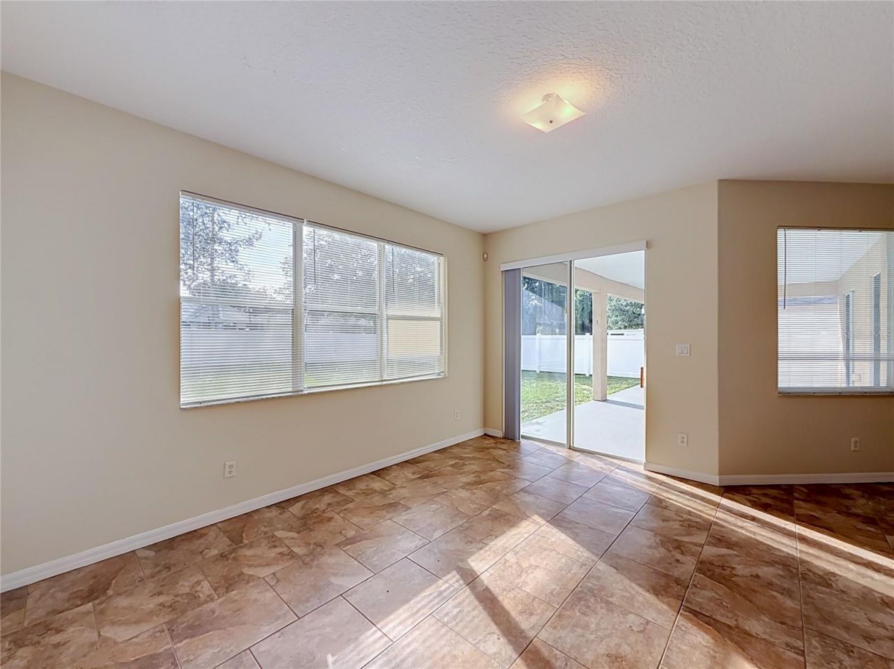 36310 Cavalier , Grand Island, FL 32735 Photo