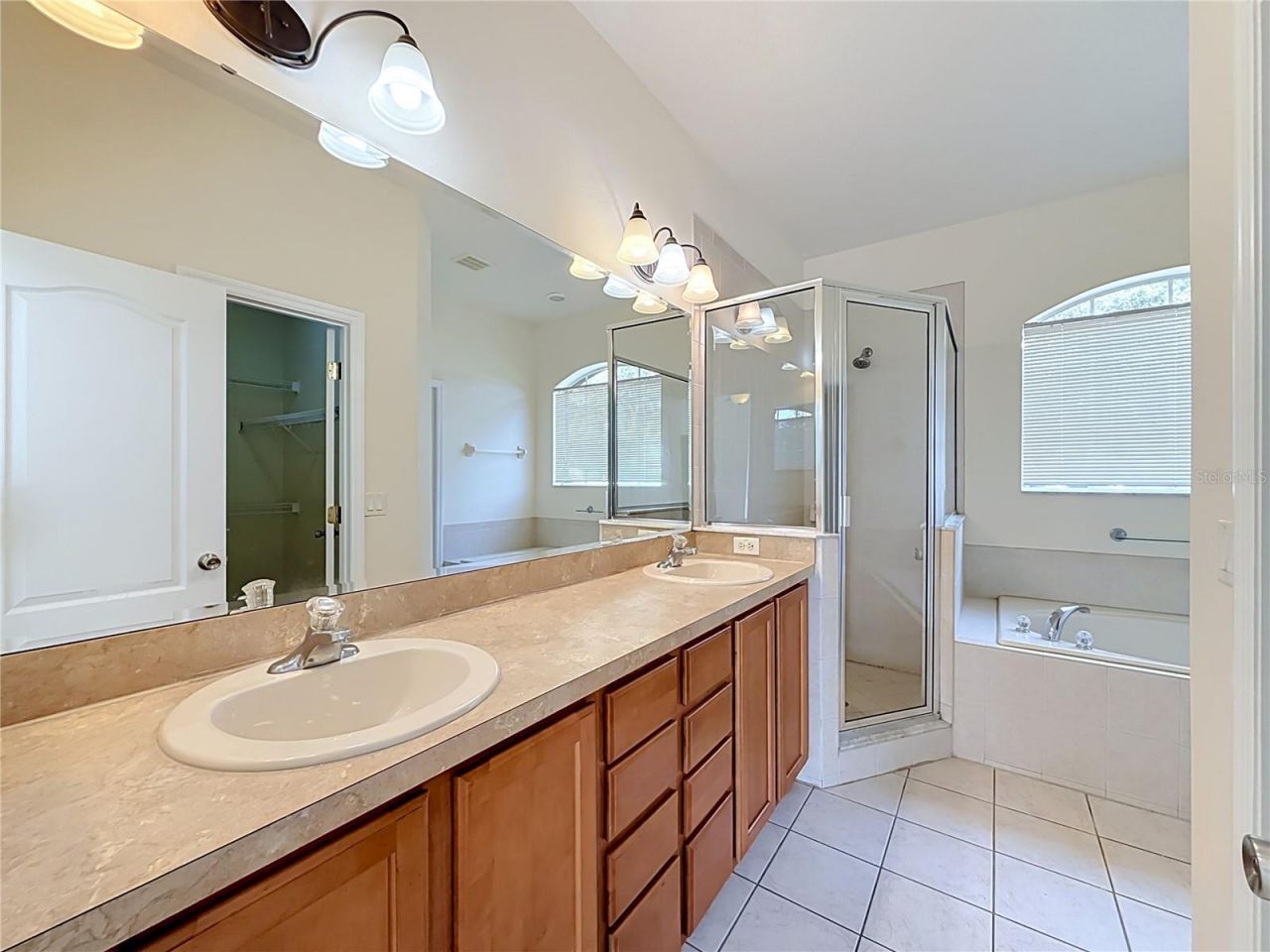 36310 Cavalier , Grand Island, FL 32735 Photo