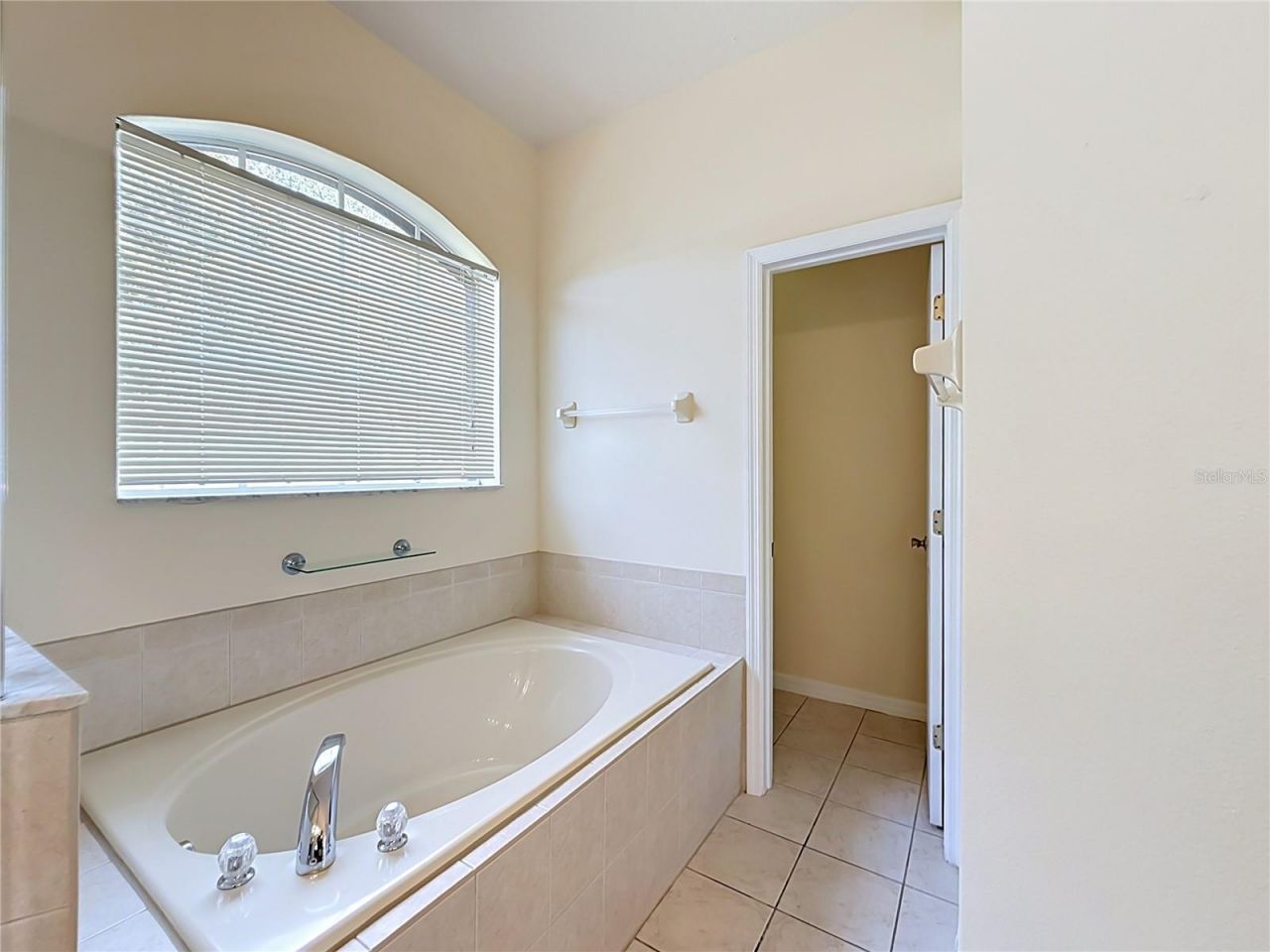 36310 Cavalier , Grand Island, FL 32735 Photo