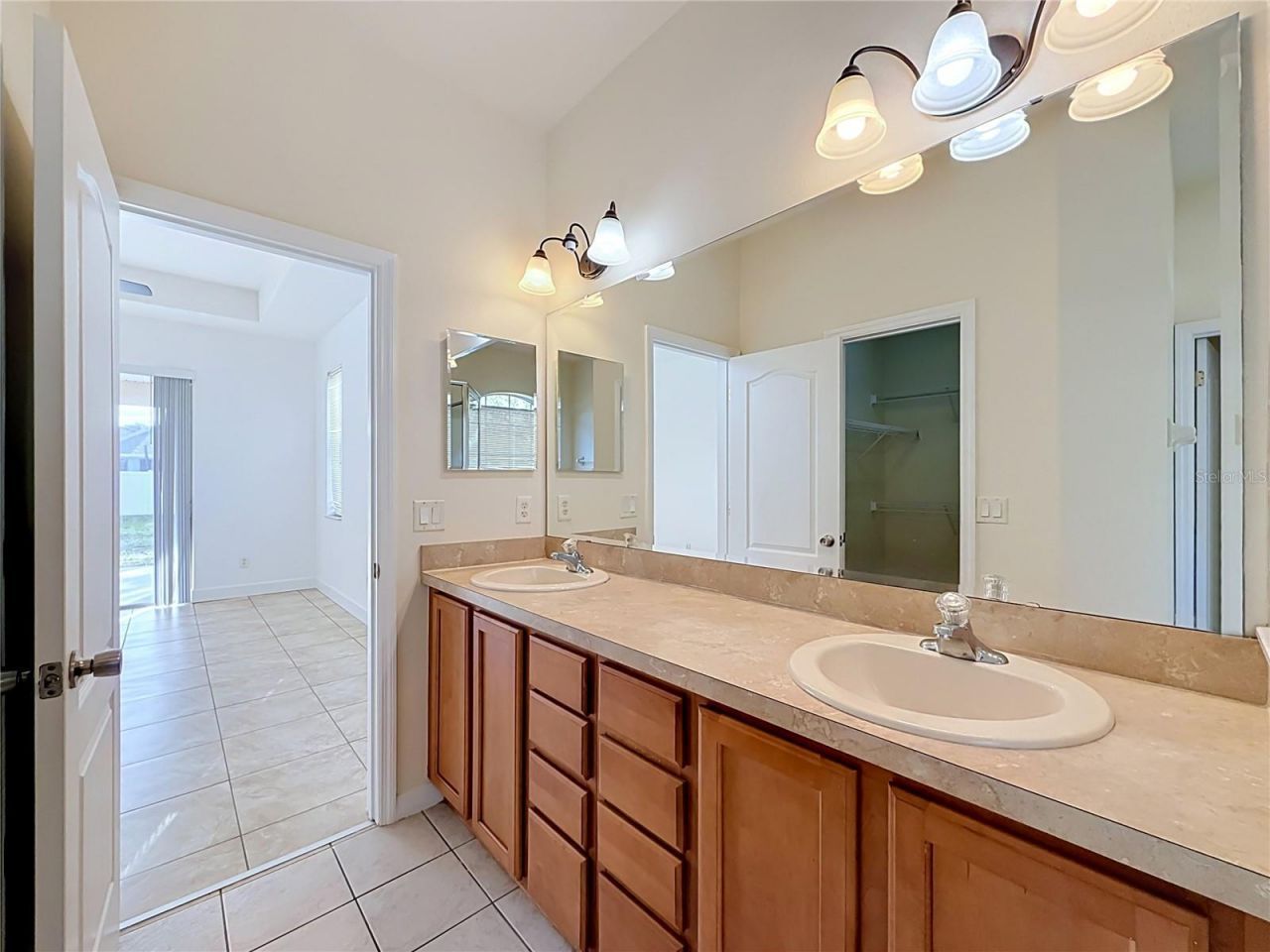 36310 Cavalier , Grand Island, FL 32735 Photo