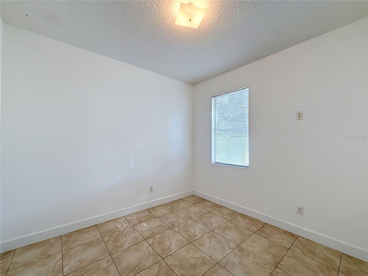 36310 Cavalier , Grand Island, FL 32735 Photo