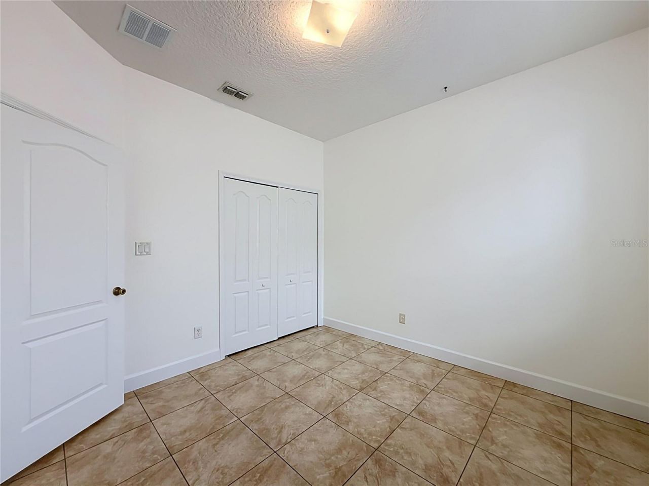 36310 Cavalier , Grand Island, FL 32735 Photo