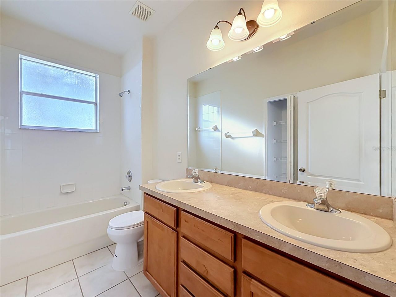 36310 Cavalier , Grand Island, FL 32735 Photo