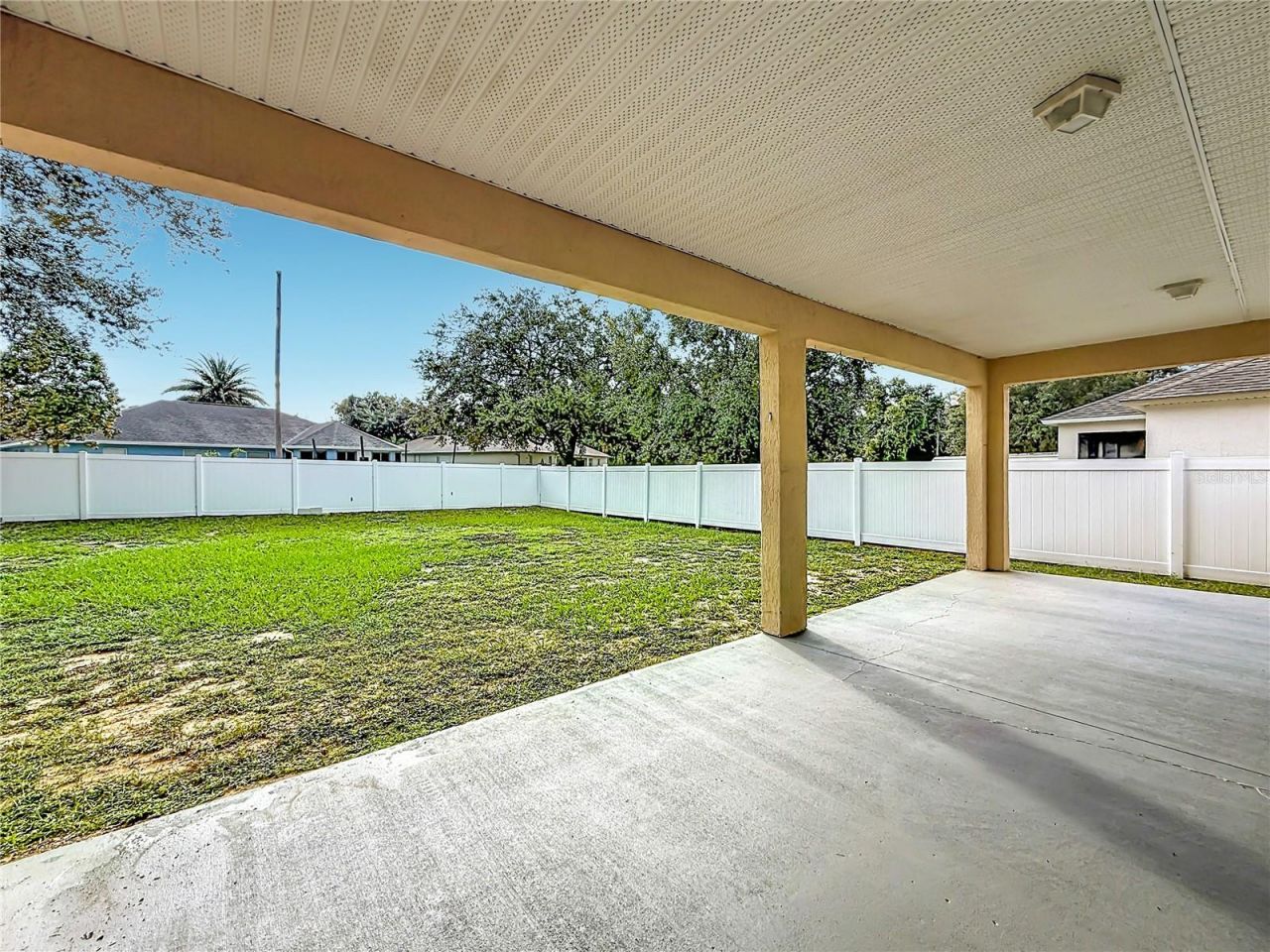 36310 Cavalier , Grand Island, FL 32735 Photo