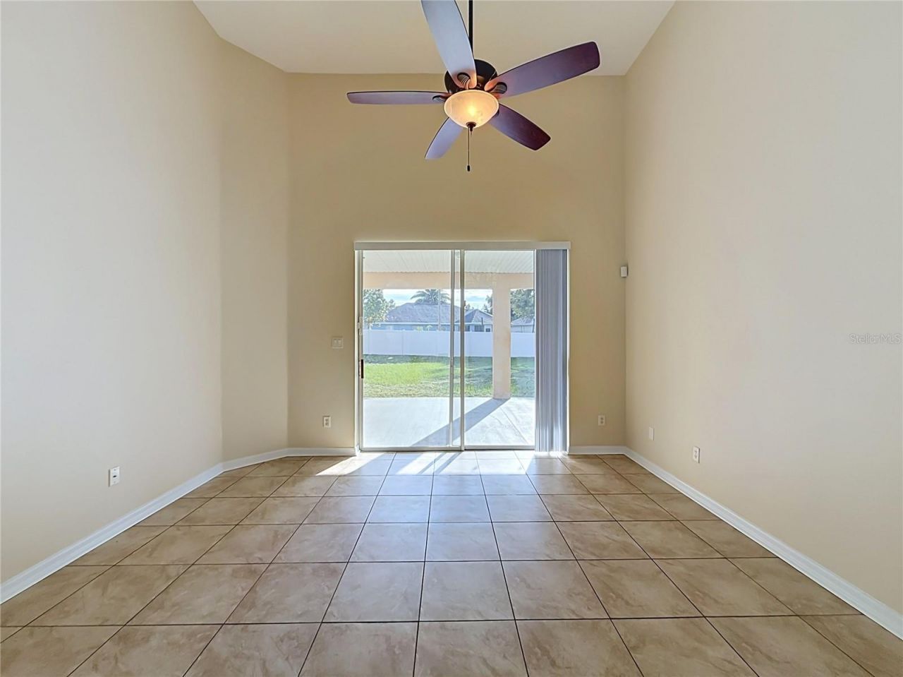 36310 Cavalier , Grand Island, FL 32735 Photo