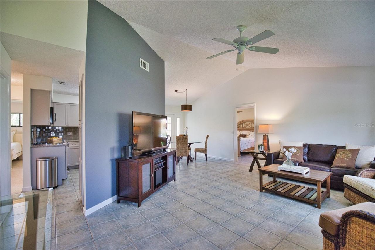 32 Inlets Boulevard , Unit 32, Nokomis, FL 34275 Photo