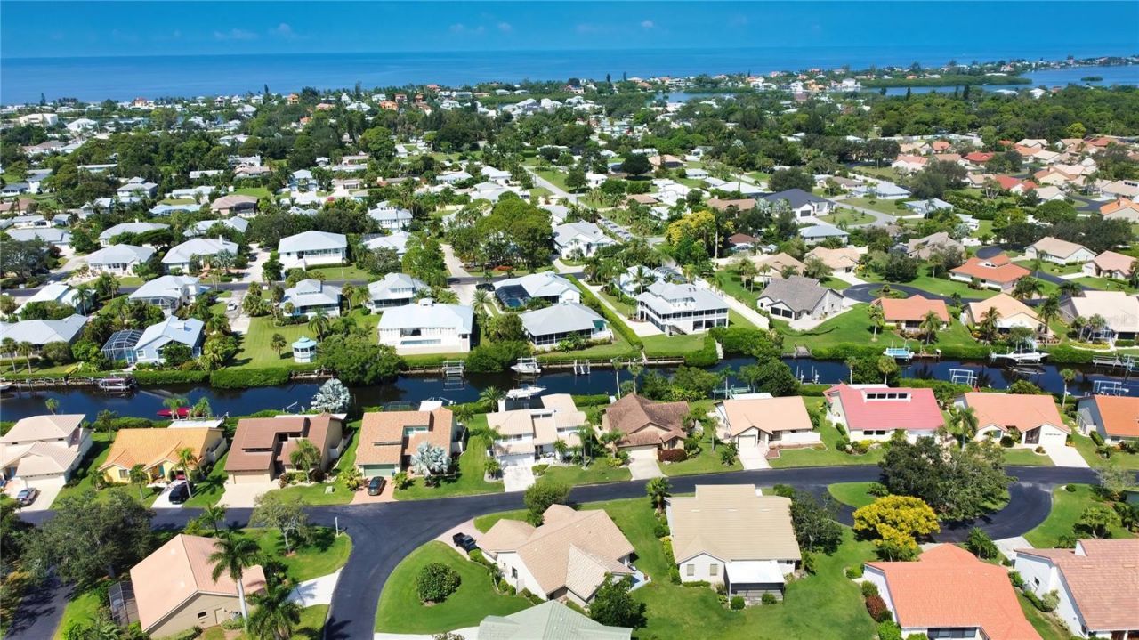 32 Inlets Boulevard , Unit 32, Nokomis, FL 34275 Photo