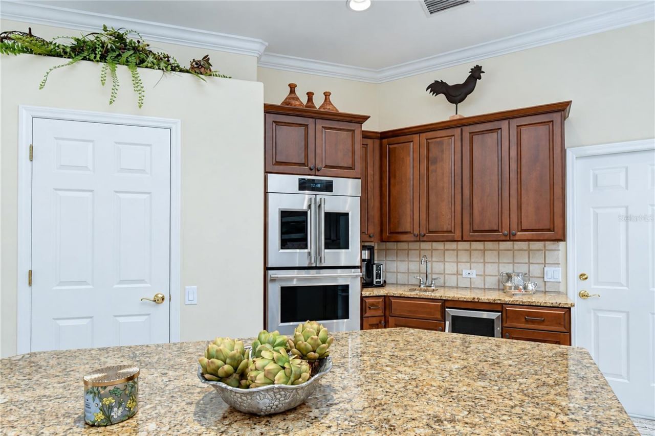 5513 Keeler Oak Street, Lithia, FL 33547 Photo
