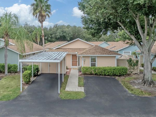 860 CHATHAM DRIVE , Unit 860, VENICE, FL 34285