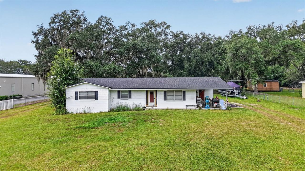 35433 Micro Racetrack Road , Fruitland Park, FL 34731 Photo