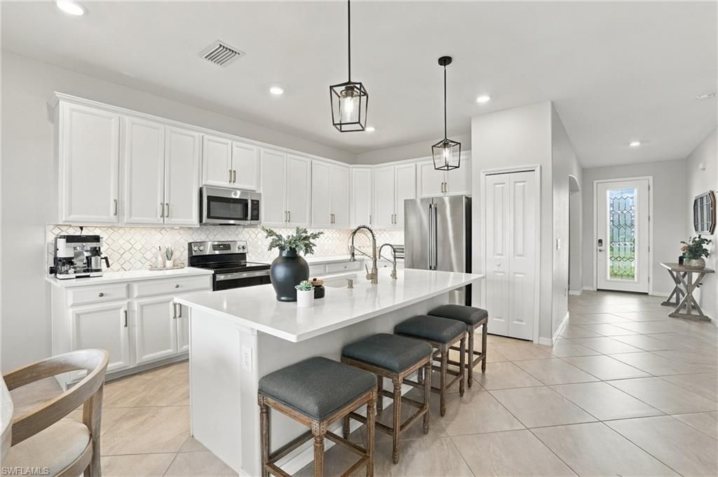 2114 Hamlin St , Naples, FL 34120 Photo
