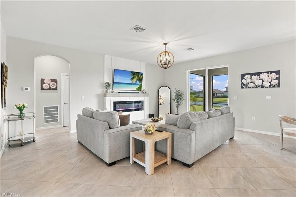 2114 Hamlin St , Naples, FL 34120 Photo