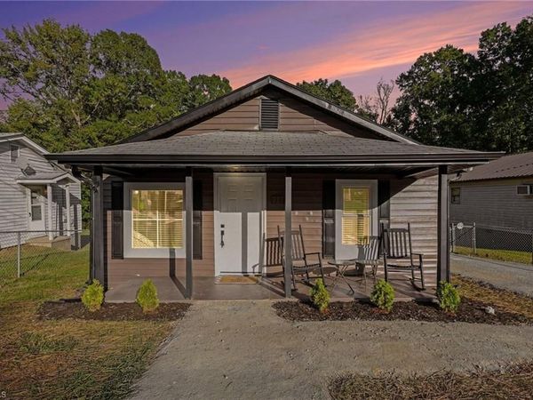 727 Trotter Street , Thomasville, NC 27360