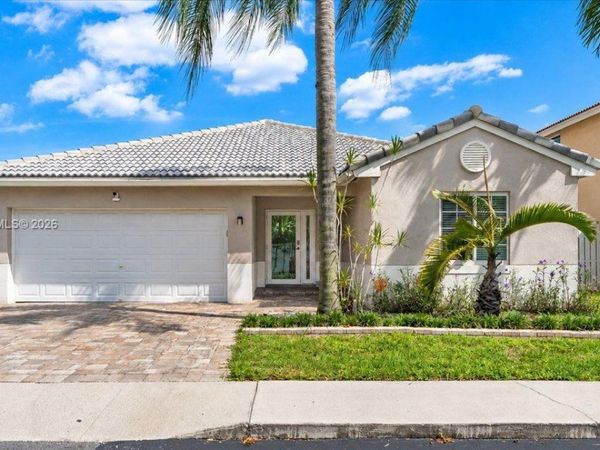 1010 NW 125th Ave , Sunrise, FL 33323