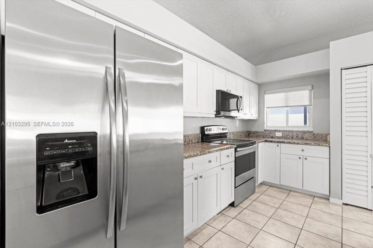 1010 NW 125th Ave , Sunrise, FL 33323 Photo