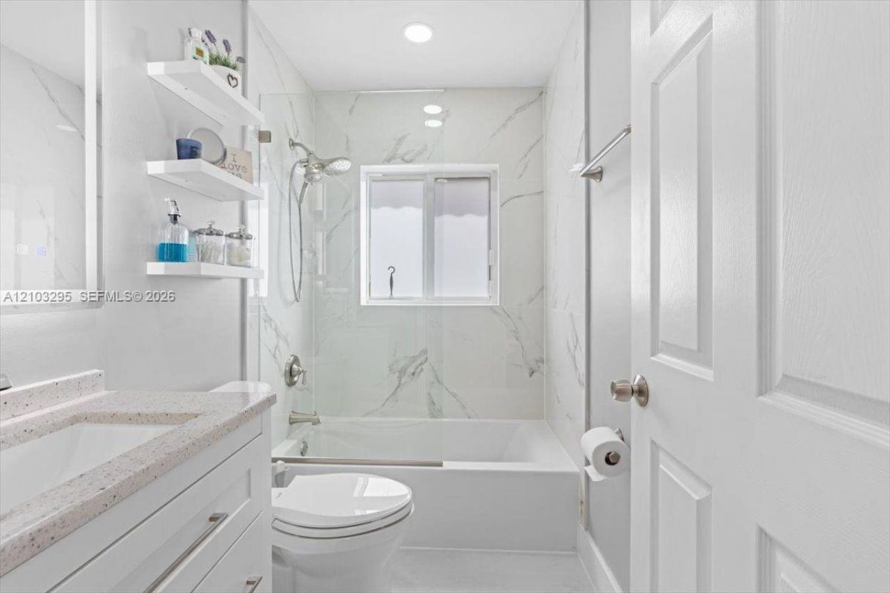 1010 NW 125th Ave , Sunrise, FL 33323 Photo