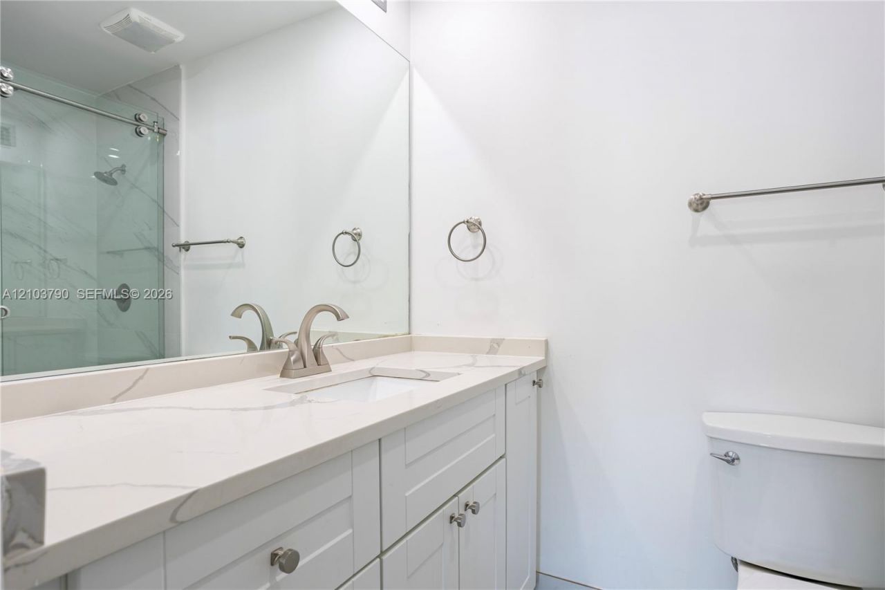 3951 NE 19th Rd , Unit 1702, Pompano Beach, FL 33064 Photo
