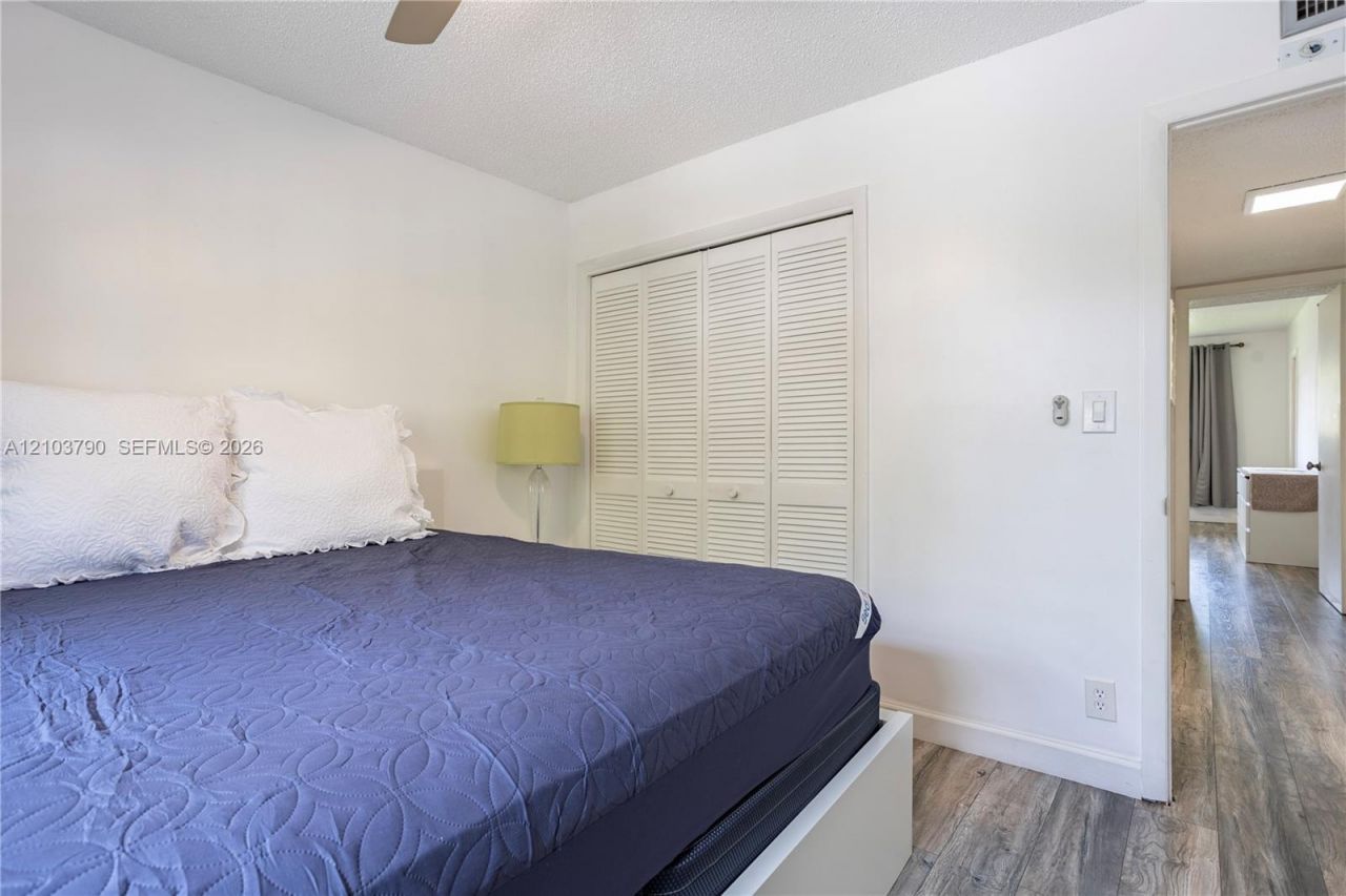 3951 NE 19th Rd , Unit 1702, Pompano Beach, FL 33064 Photo