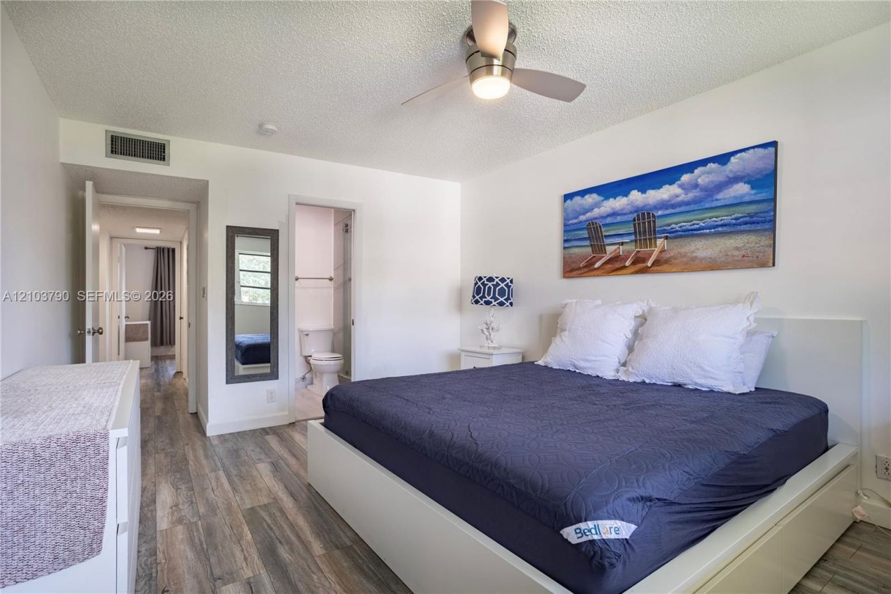 3951 NE 19th Rd , Unit 1702, Pompano Beach, FL 33064 Photo